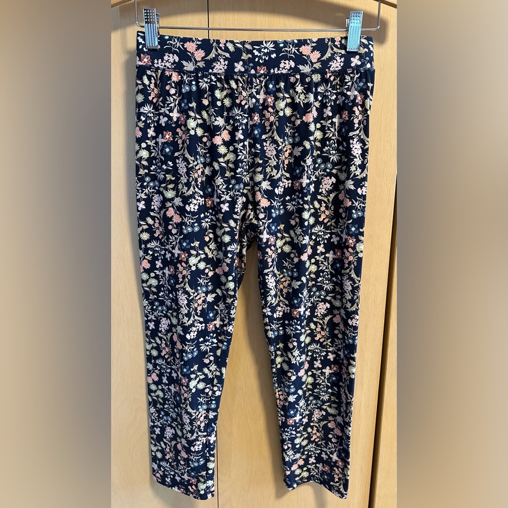 Floral Ultra-Soft Capri Leggings
